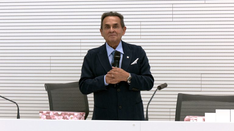 Warehouse opening: Dr. Serrano